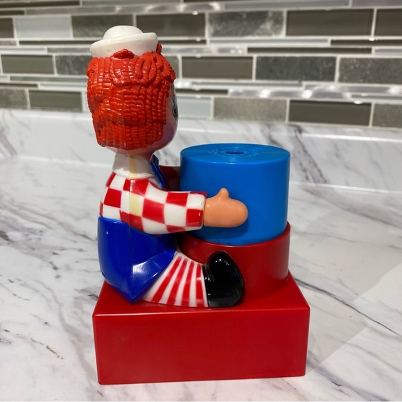 Vintage Raggedy Andy Pencil Sharpener 1974 Bobbs Merrill Co Battery Operated - Picture 2 of 9